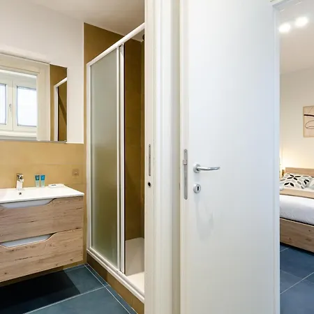 Velasquez - A - San Siro Apartamento